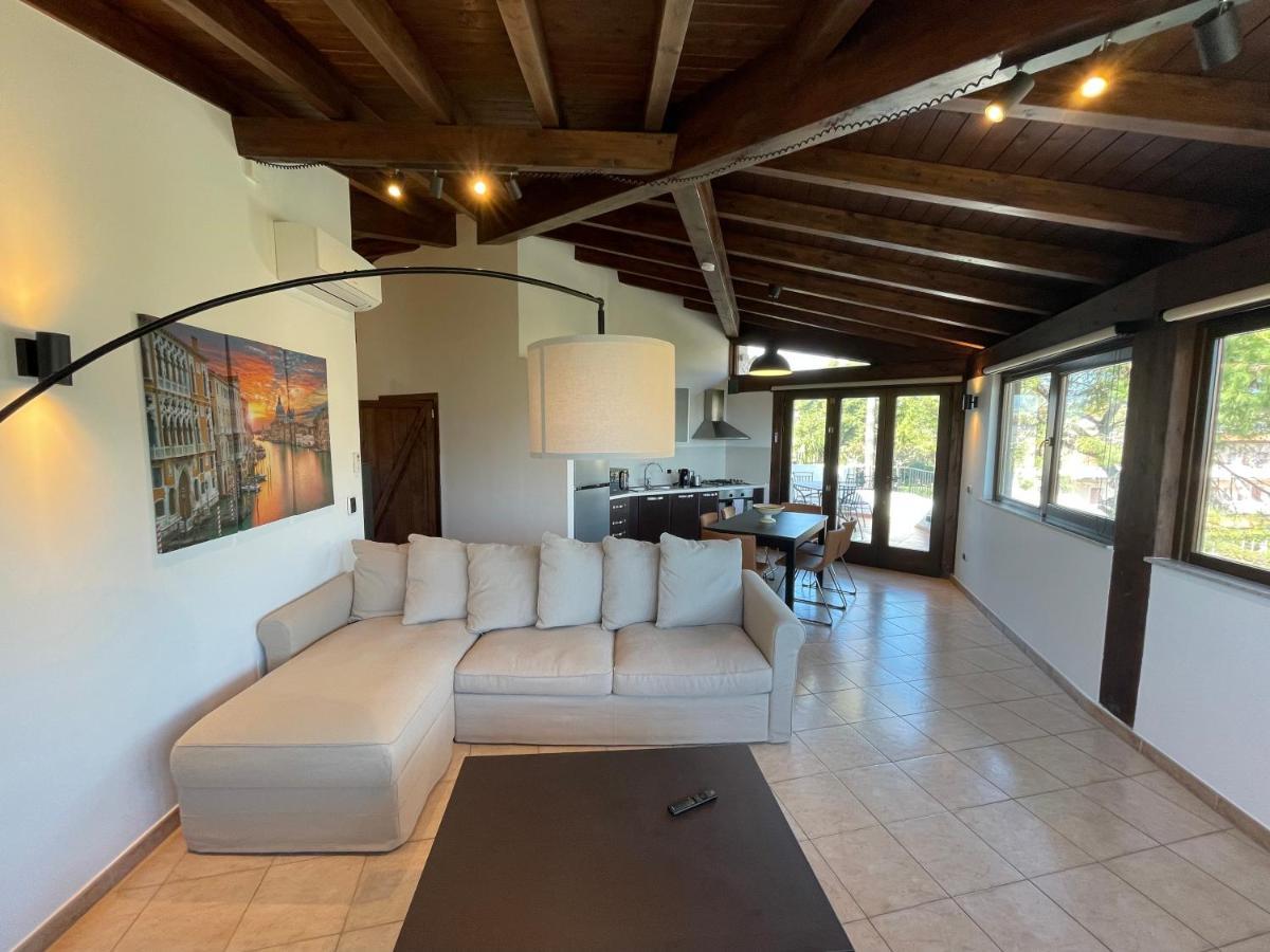 John Sea Suites Giardini Naxos Dış mekan fotoğraf