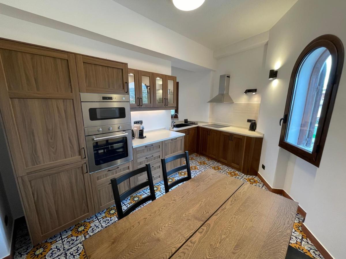 John Sea Suites Giardini Naxos Dış mekan fotoğraf