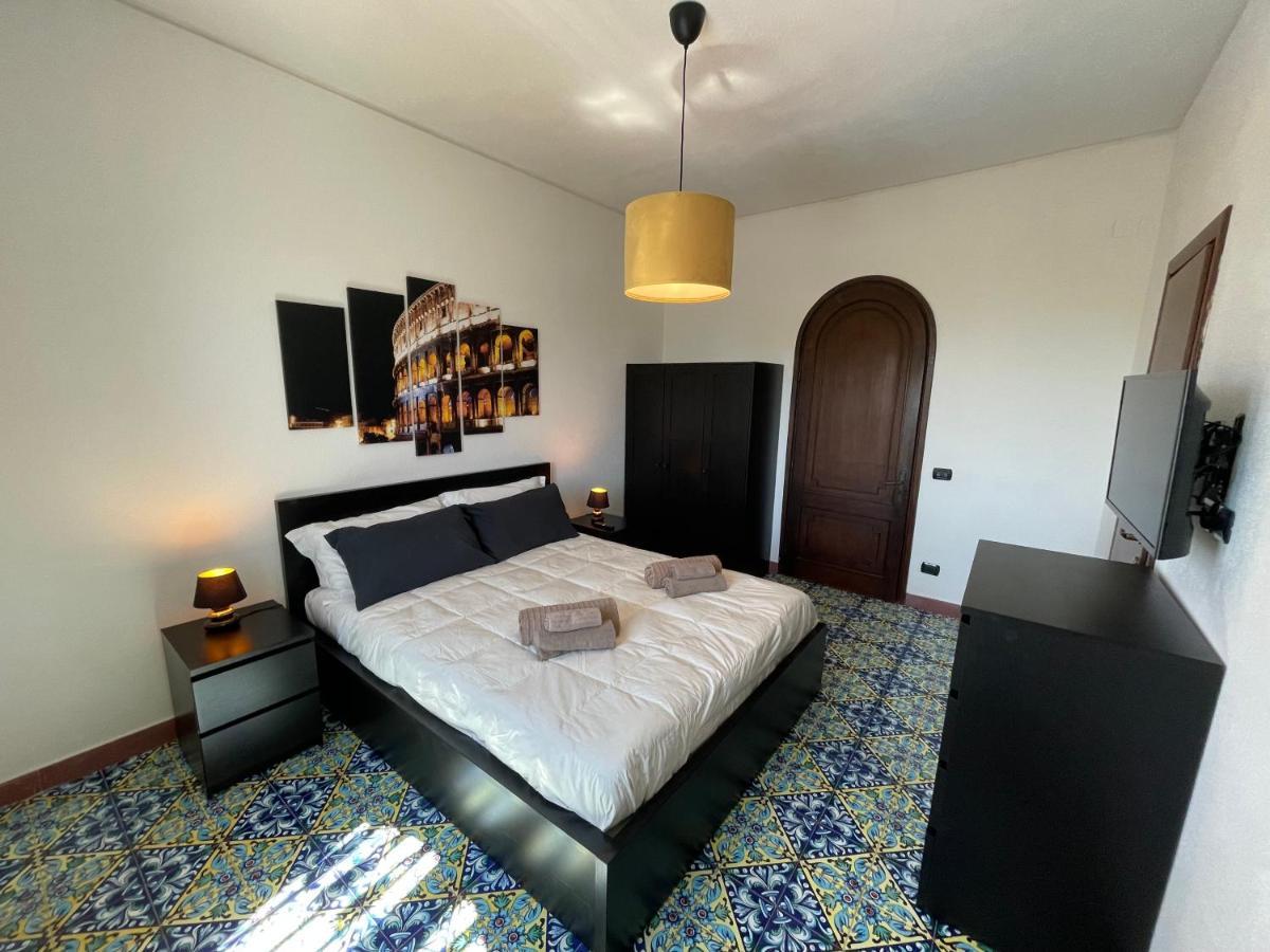 John Sea Suites Giardini Naxos Dış mekan fotoğraf