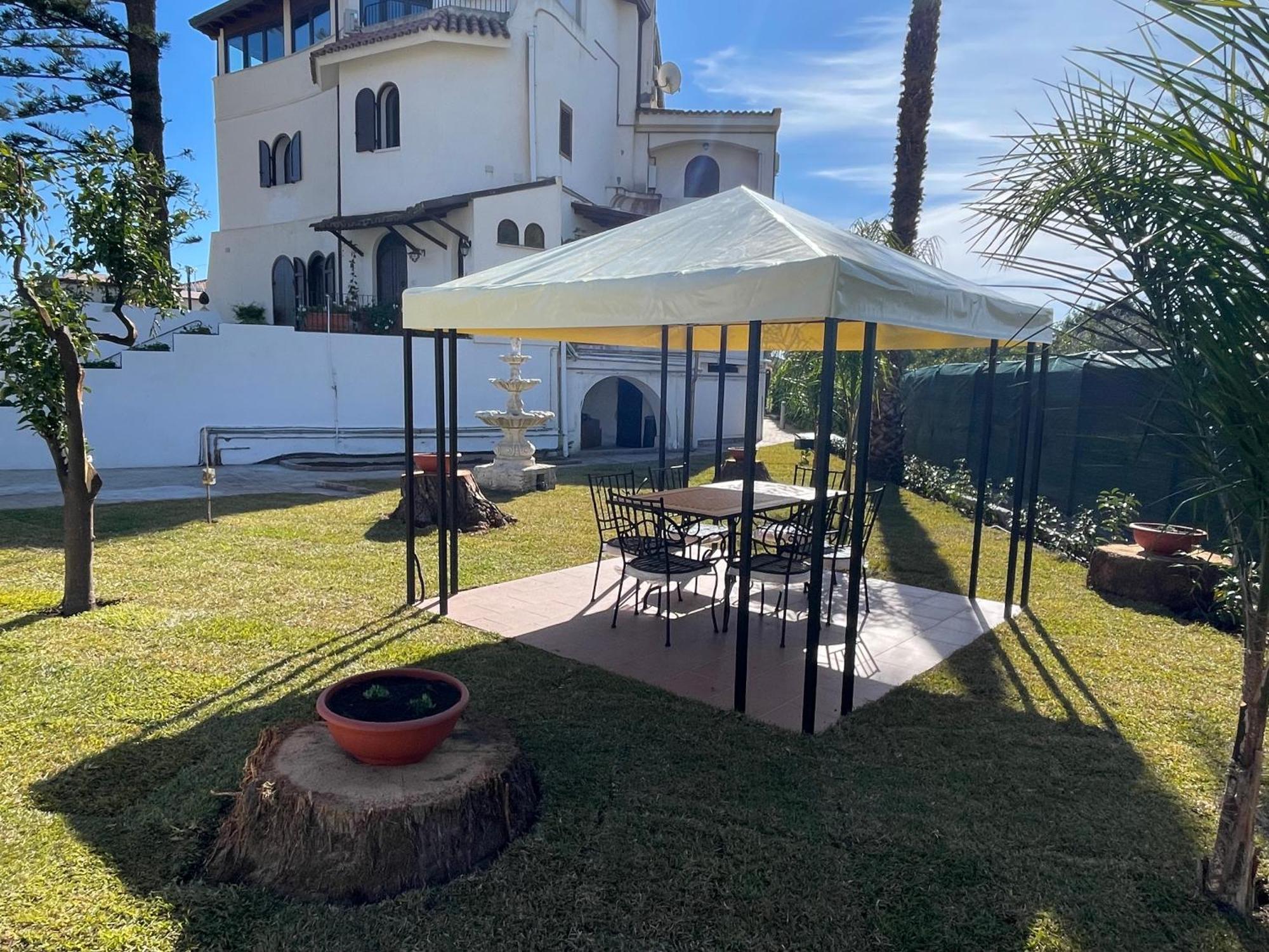 John Sea Suites Giardini Naxos Dış mekan fotoğraf